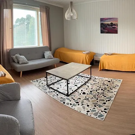 Hinkula - Syvaeraumankatu 35 公寓