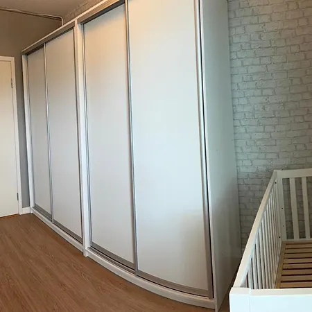 Hinkula - Syvaeraumankatu 35 公寓